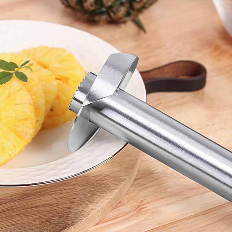 #Detachable pineapple slicer